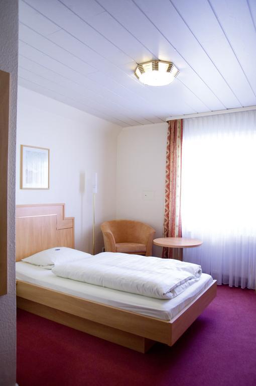 Hotel Am Schloss Darmstaedter Hof 바트 홈부르크 포어 데어 회에 객실 사진